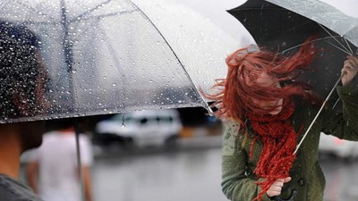 Meteoroloji 'Göz gözü görmeyecek' diyerek uyardı! Baharı beklerken kış geri geldi: 55 ilde sağanak etkili olacak!