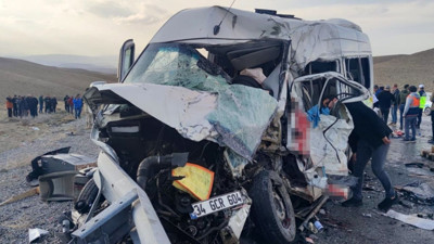 Van'da katliam gibi kaza! 6 kişi hayatını kaybetti çok sayıda yaralı var