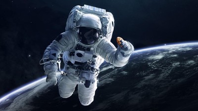 Çin, 'Gök Sarayı'na gidecek taykonotları tanıttı