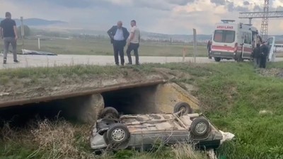 Çorum'da iki otomobil çarpıştı! Kazada 4 kişi yaralandı
