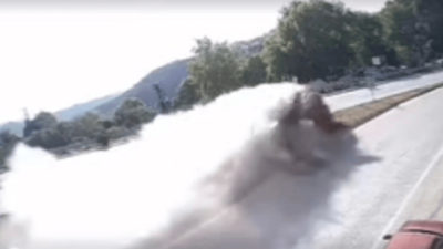 Hatay'da freni arızalanan kamyon şelale bölgesine düştü: Ölü ve yaralı var!