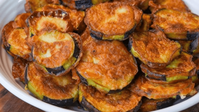 Patlıcan kızartırken yağa 1 kaşık ekleyin ve sonucu görün!