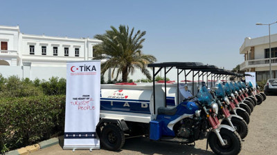 TİKA Sudanlı ailelere su tankeri verdi