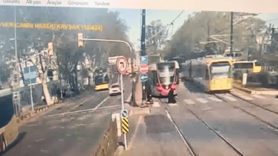 Fatih'te tramvayın çarptığı kadın hastanede can verdi