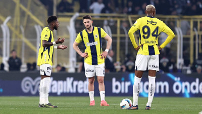 Fenerbahçe, Kadıköy'deki kayıplarla şampiyonluktan uzaklaştı