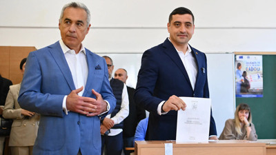 Romanya seçimlerinde ilk tur! Milliyetçi aday ezici çoğunlukla birinci
