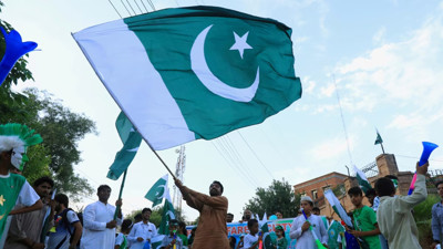 Pakistan'da bombalı saldırı! 7 ölü! Üstlenen örgüt için 'Hindistan kuklası' suçlaması