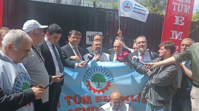 Emekliler TÜİK önünden seslendi: Rakamlar yalan, ek zam istiyoruz