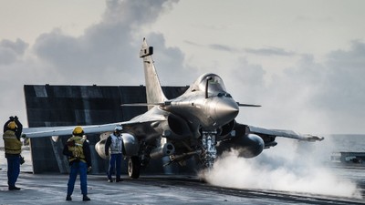 Savunma fuarlarında yıldız, sahada hedef: 4,5 nesil balon Rafale'nin havası Keşmir'de söndü