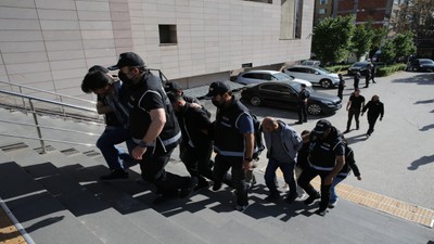 Eskişehir'de FETÖ operasyonu: 23 gözaltı