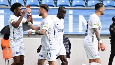 Kasımpaşa, Eyüpspor'u 3-0 mağlup etti