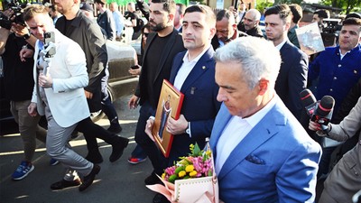 Batıcılar hezimet yaşadı! Romanya’da milliyetçi aday patlama yaptı