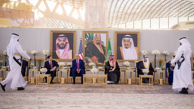 ABD ve Suudi Arabistan anlaştı! Tam 142 milyar dolarlık anlaşma imzalandı