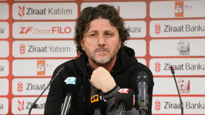 Trabzonspor Teknik Direktörü Fatih Tekke: 'Bu üzüntüyü yaşamak zorundayız'