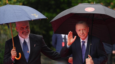 Cumhurbaşkanı Erdoğan'a yapay zeka sürprizi! Arnavutluk'ta tüm liderleri güldüren anlar