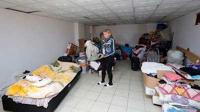 Antalya'da varlık içinde yokluk yaşıyor