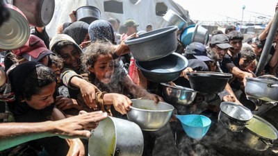 Gazze'de katliam ve açlık sürüyor: Avrupa bile Netanyahu'yu tehdit ediyor