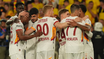 Şampiyon Galatasaray, Göztepe'yi 2-0 mağlup etti