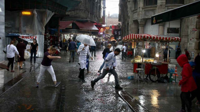 İstanbul'a 1 günlük sağanak geliyor! Bakın ne zaman başlayacak