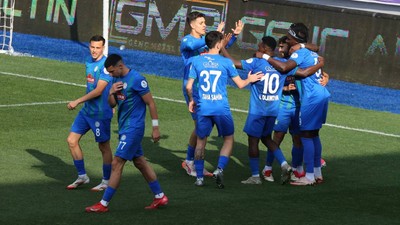 Çaykur Rizespor'dan 5 gollü galibiyet! Karadeniz temsilcisi, Hatayspor'u farklı yendi