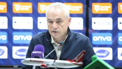 Sivasspor Teknik Direktörü Rıza Çalımbay: 'Bu kadroyla yola devam edersek işler daha da kötü olabilir'