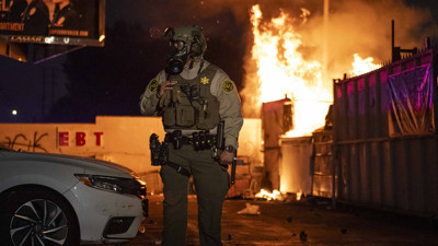 ABD yanıyor! Ulusal Muhafızlar sokağa indi...