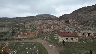 Bu köyde zaman durdu! 45 yıldır kimsenin yaşamadığı o köy Sivas'ta