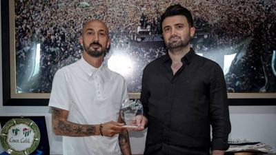 Bursaspor'da Ahmet İlhan Özek ile yollar ayrıldı