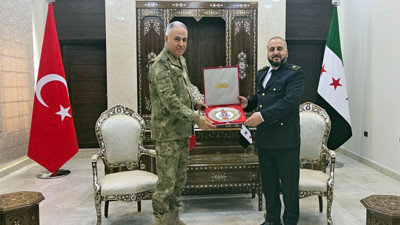 Genelkurmay Başkanı Metin Gürak'tan Suriye'ye ziyaret