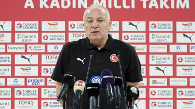 A Milli Kadın Basketbol Takımı Başantrenörü Ekrem Memnun: 'Tek amacımız gruptan çıkarak çeyrek final maçını oynamak'
