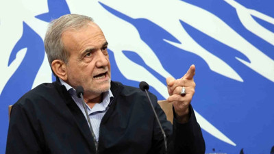 İran Cumhurbaşkanı Pezeşkiyan ara bulucu Umman'la görüştü! ABD'ye sert mesaj