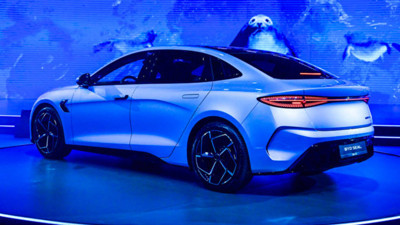 Bu otomobil yıla damgasını vurdu! Türkiye’de zirveye çıktı: Hiç beklemediğiniz bir marka!