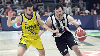 Beşiktaş Fibabanka, Fenerbahçe Beko'yu 98-77 yendi! Siyah-beyazlılar, seride durumu 2-1'e getirdi