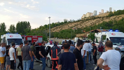 Malatya'da düğün konvoyunda feci kaza: 11 yaralı