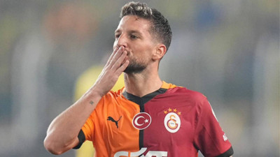 Dries Mertens futbolu bıraktı