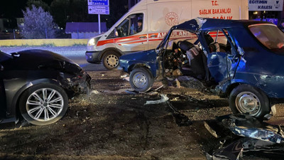 Sakarya Adapazarı'nda feci kaza! 5 kişi yaralandı