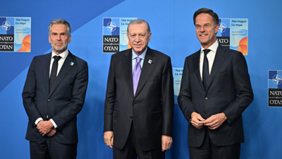 İşte Cumhurbaşkanı Erdoğan'ın NATO Zirvesi'ndeki temasları