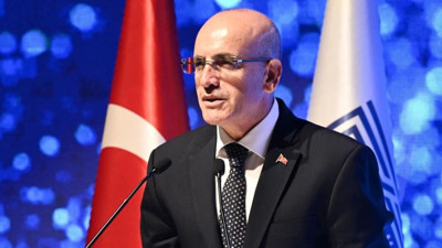 Şimşek'ten kritik açıklama: Enflasyon beklentileri hızla düşüyor