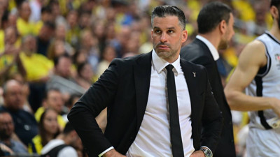 Beşiktaş Fibabanka Başantrenörü Dusan Alimpijevic: 'Taraftarlarımıza söz veriyorum, seneye daha da iyi olacağız'