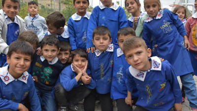 Okul kıyafeti geri döndü mü? Milli Eğitim Bakanı Yusuf Tekin canlı yayında son noktayı koydu