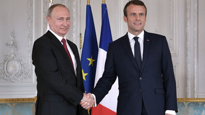 3 yıl sonra ilk kez! Putin ve Macron'dan kritik görüşme