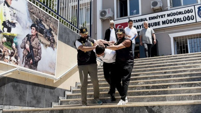 Cinayeti vahşice işledi, bavula saklandı!