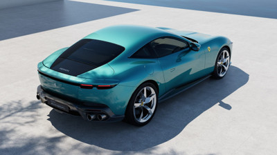 Ferrari ön-ortadan, çift turbo V8 motorlu, 2+ coupési ‘Amalfi’yi tanıttı