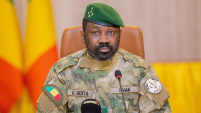 Mali'den direnişe devam kararı! Lider Goita için oylama yapıldı
