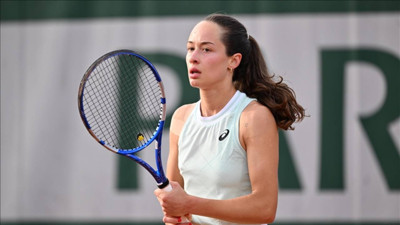 Zeynep Sönmez 3. tura yükseldi! Milli tenisçi Wimbledon'da tarih yazıyor
