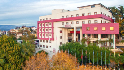 Manavgat Belediyesi'ne operasyon! Başkan ve yardımcıları gözaltında