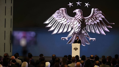 Suriye devlet armasını değiştirdi: Yeni tasarımda neler var?