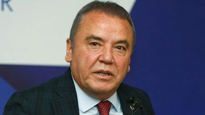 Antalya Büyükşehir Belediye Başkanı Muhittin Böcek tutuklandı!