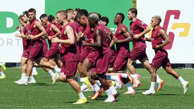 Galatasaray, hazırlıklarına devam etti