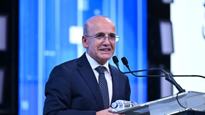 Faiz kararı sonrası kulisler hareketlendi! Mehmet Şimşek gidici mi? Yerine gelecek o isim gündemde!